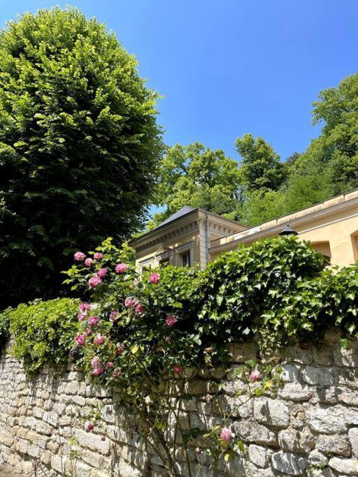 דירות Limay Romantique Jacuzzi, Au Chateau A 30 Min De Paris מראה חיצוני תמונה